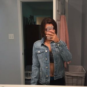 Jean jacket light wash